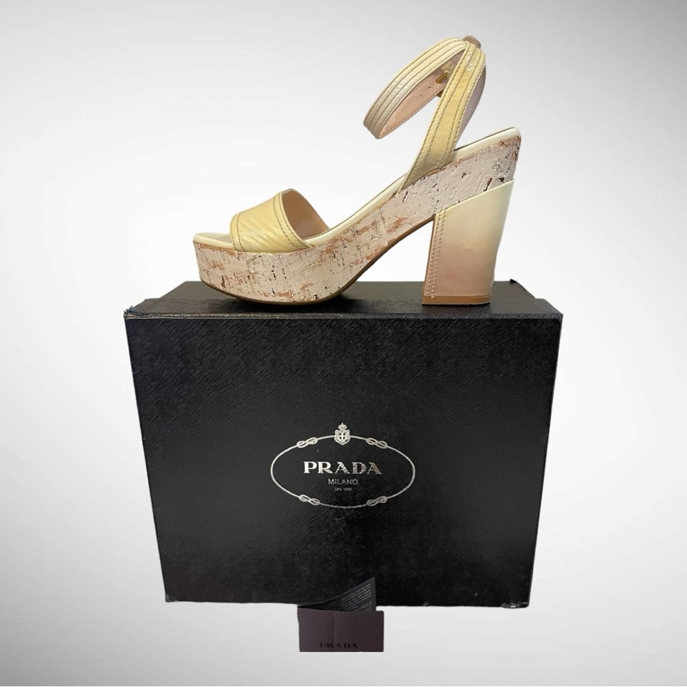 PRADA VERNICE BIANCO-QUARZO PATENT LEATHER OMBRE SANDALS SIZE 38.5 - Picture 9 of 16